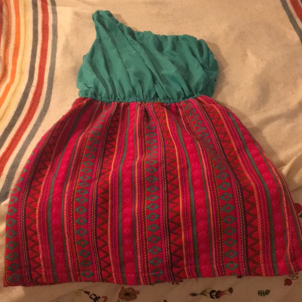 One shoulder dress